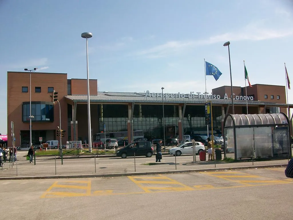 Daire Mamma Mia On Ground Floor With Private Parking Tv-Venice Treviso
