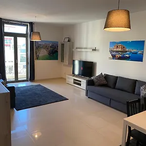 Berga Exclusive 4 , Bari Włochy